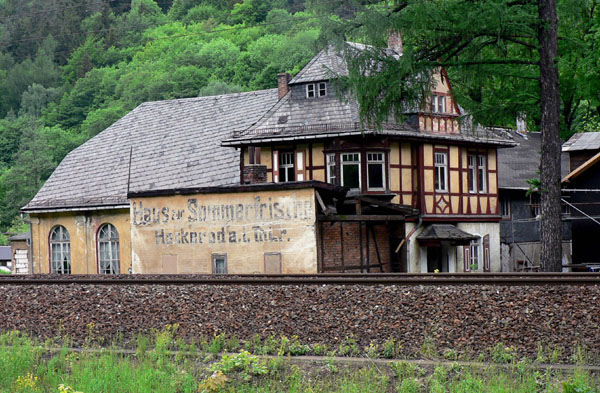 F370-Haus-zur-Sommerfrische